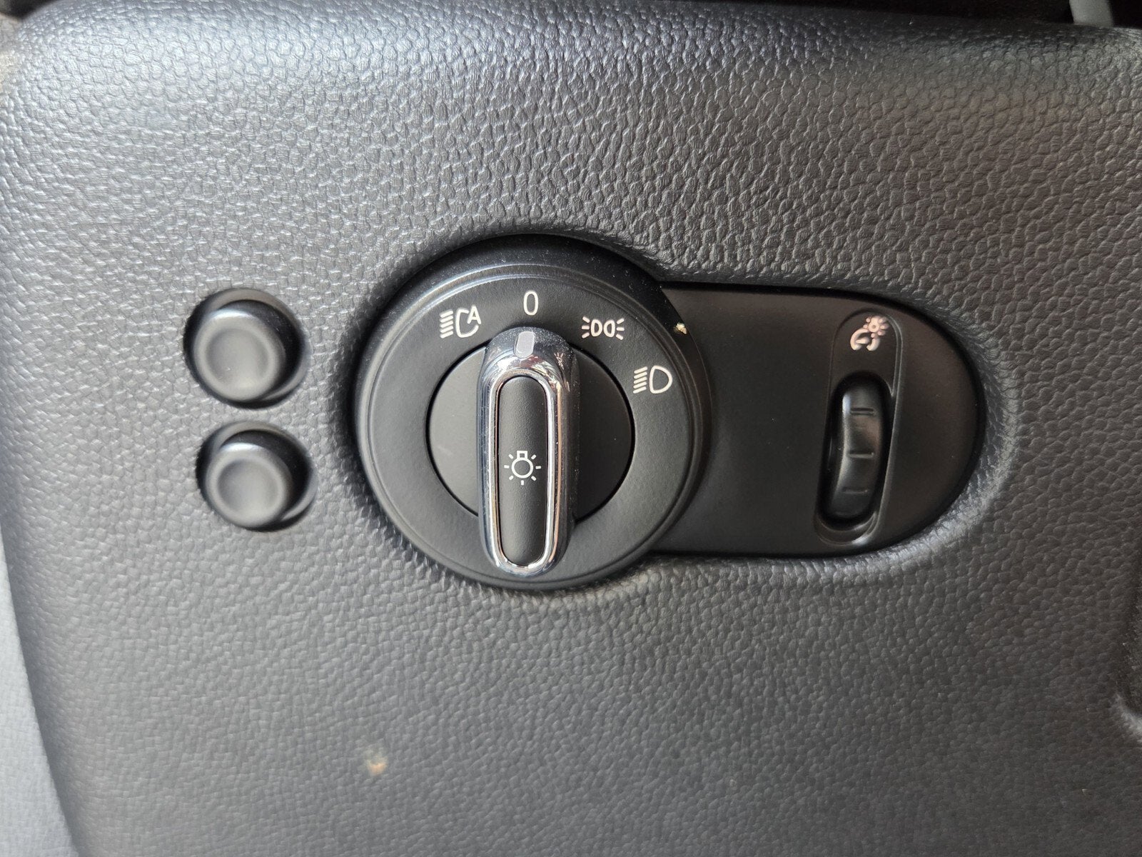 2018 MINI HARDTOP 2 DOOR Base
