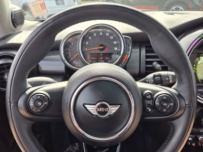 2018 MINI HARDTOP 2 DOOR Base