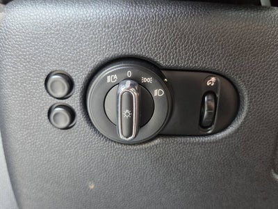 2018 MINI HARDTOP 2 DOOR Base
