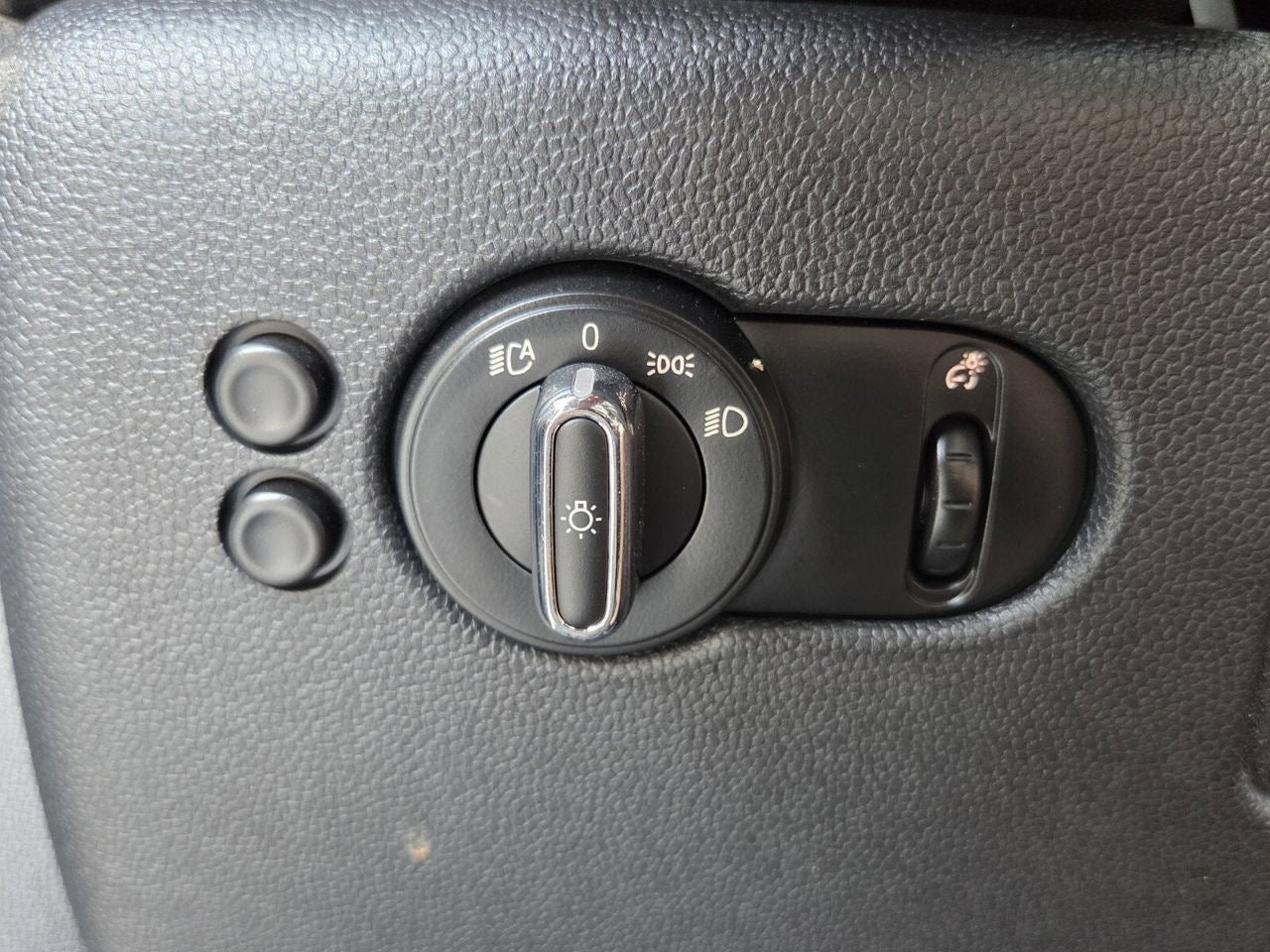 2018 MINI HARDTOP 2 DOOR Base