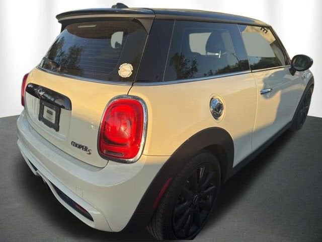 2017 MINI HARDTOP 2 DOOR Cooper S
