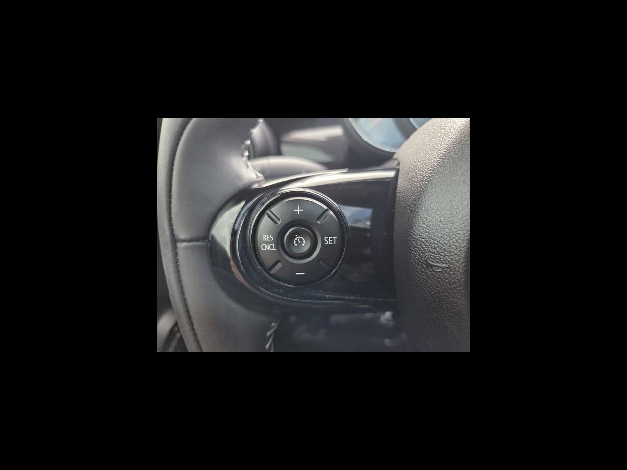 2020 MINI HARDTOP 4 DOOR Iconic