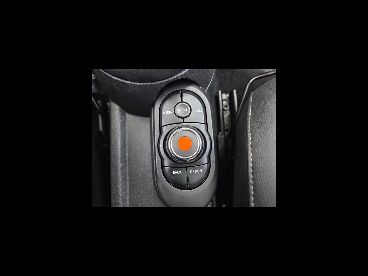 2021 MINI HARDTOP 4 DOOR Signature