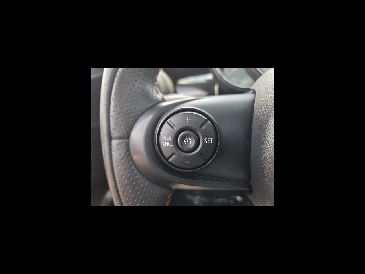 2021 MINI HARDTOP 4 DOOR Signature