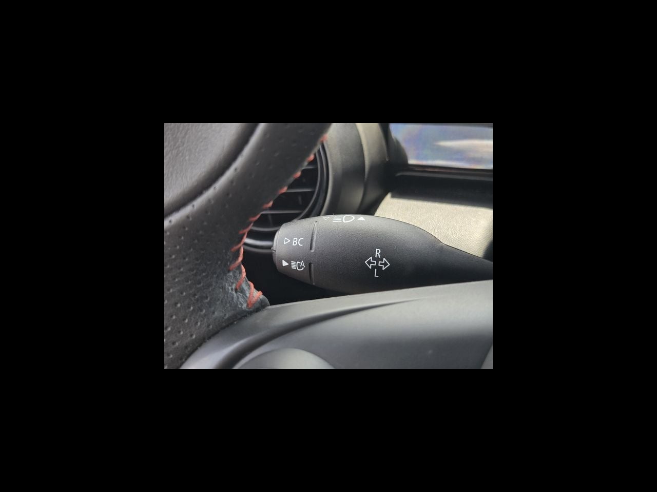 2021 MINI HARDTOP 4 DOOR Signature