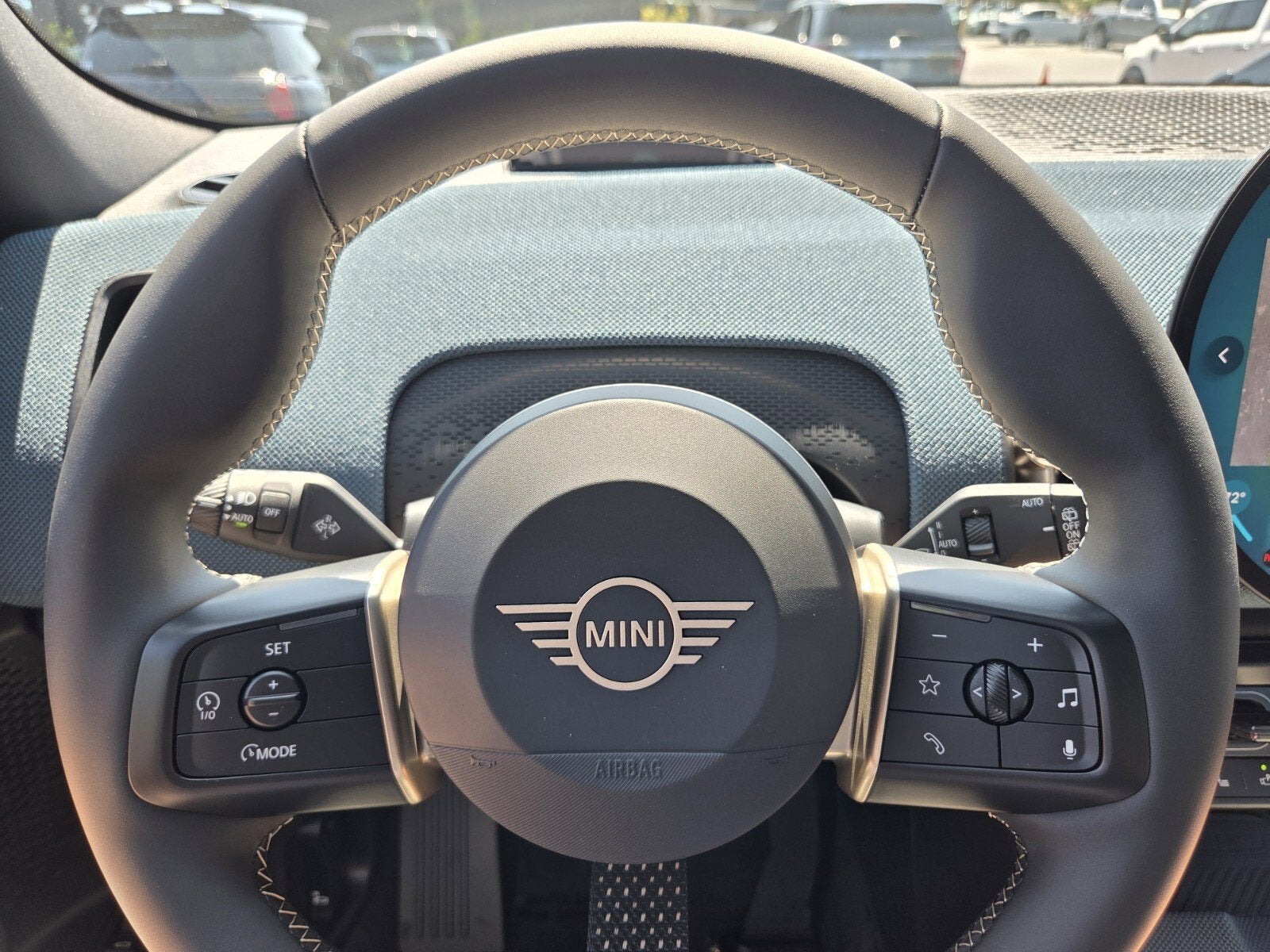 2027 MINI COUNTRYMAN ICONIC