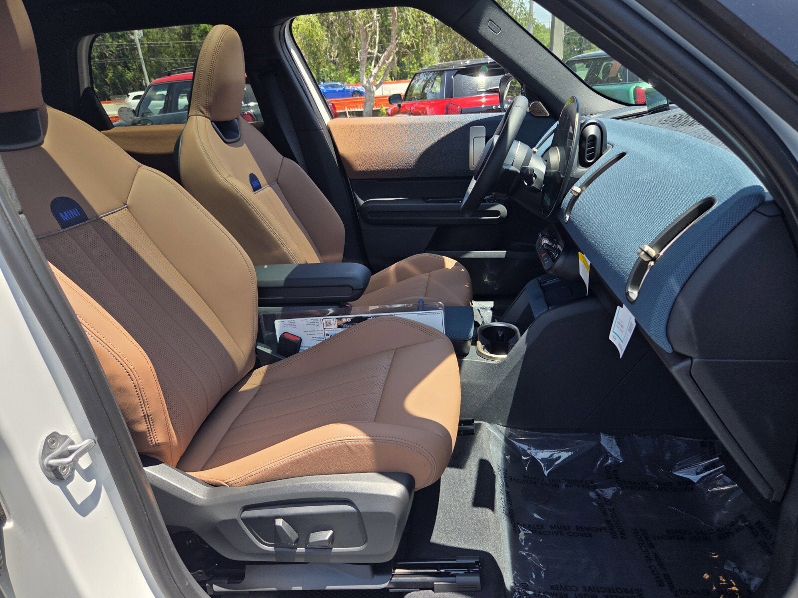 2027 MINI COUNTRYMAN ICONIC