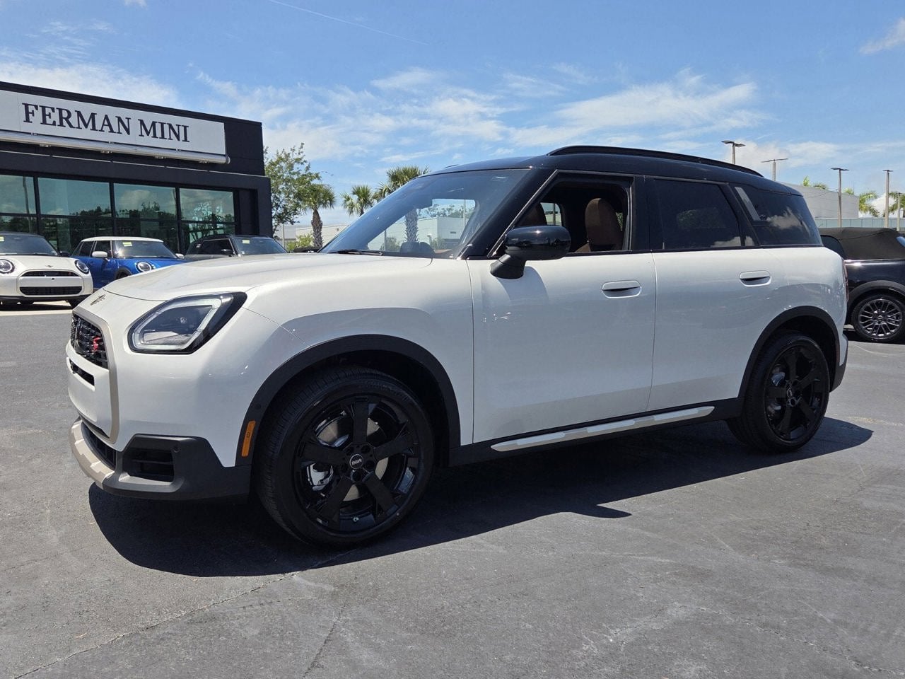 2027 MINI COUNTRYMAN ICONIC