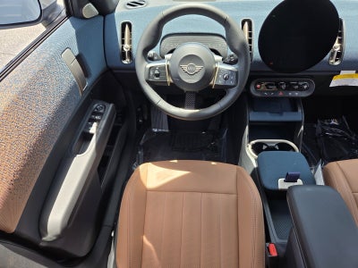 2027 MINI COUNTRYMAN ICONIC