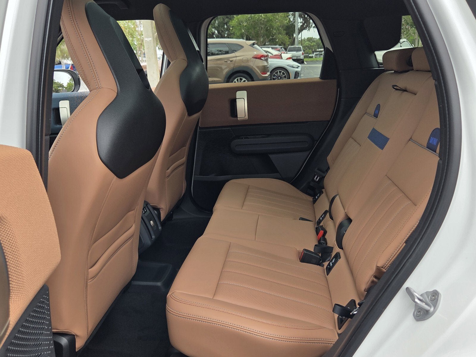 2027 MINI COUNTRYMAN ICONIC