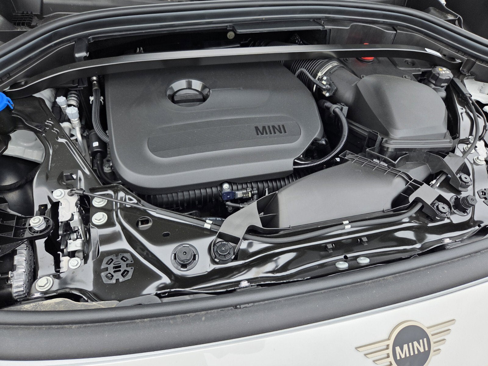 2027 MINI COUNTRYMAN ICONIC