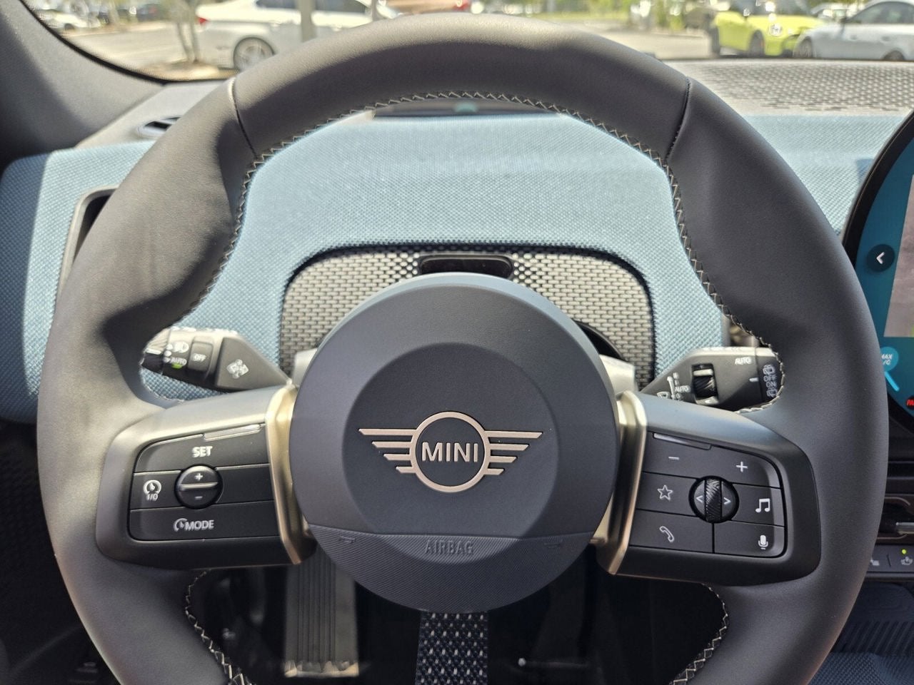 2027 MINI COUNTRYMAN ICONIC