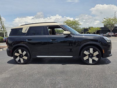 2027 MINI COUNTRYMAN ICONIC