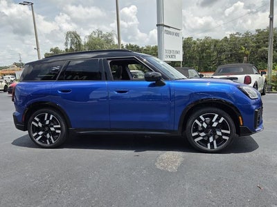 2027 MINI COUNTRYMAN ICONIC