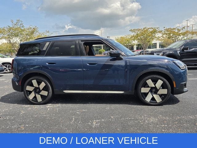 2027 MINI COUNTRYMAN ICONIC