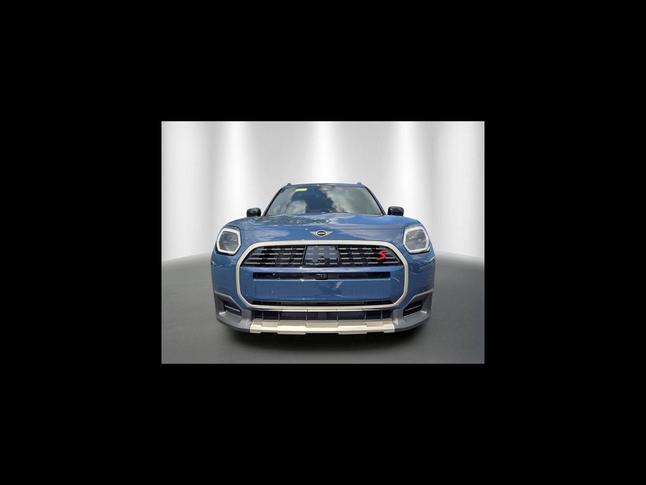 2027 MINI COUNTRYMAN ICONIC