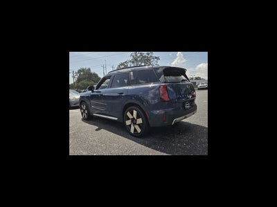 2027 MINI COUNTRYMAN ICONIC