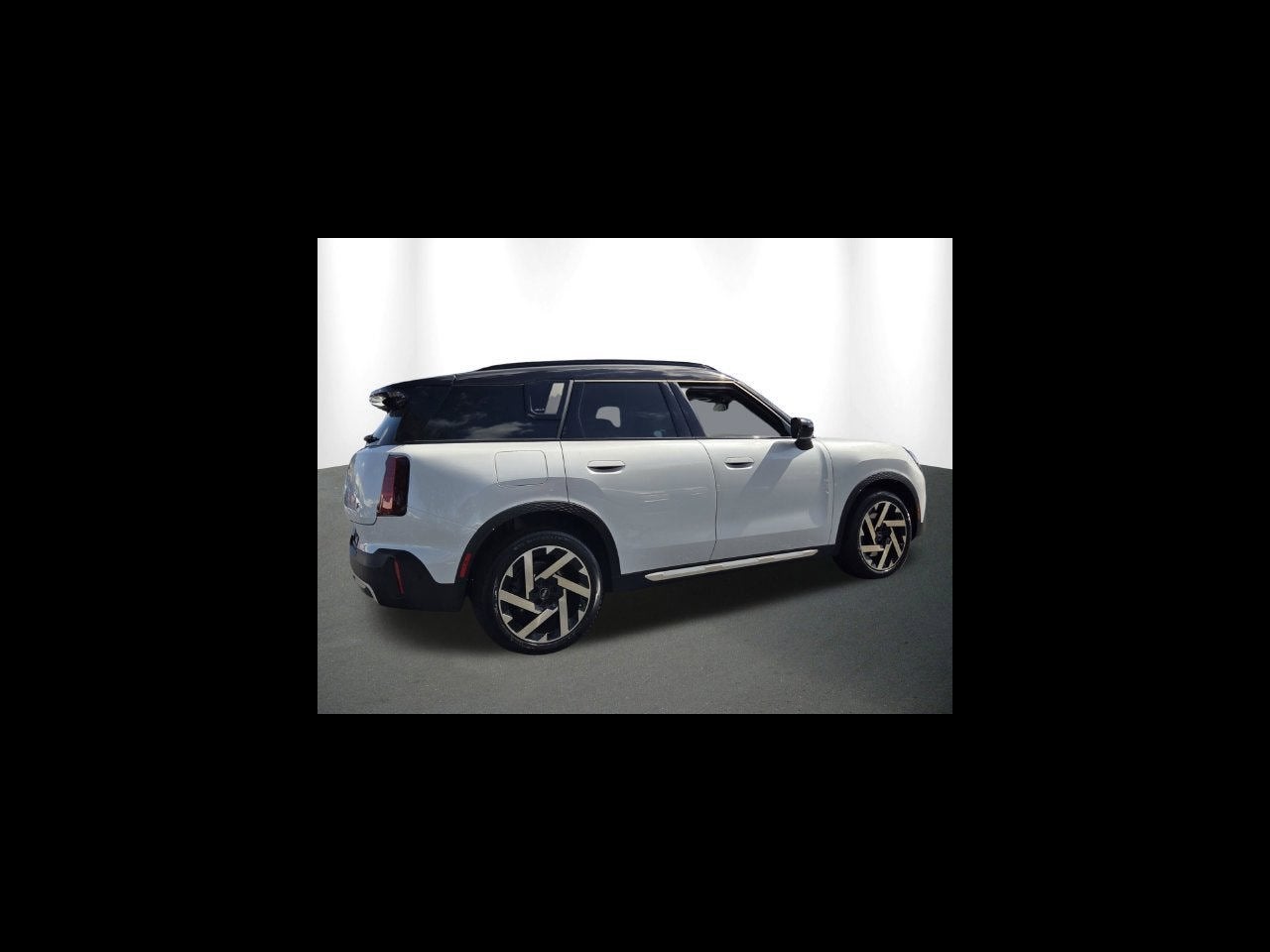 2025 MINI COUNTRYMAN Iconic