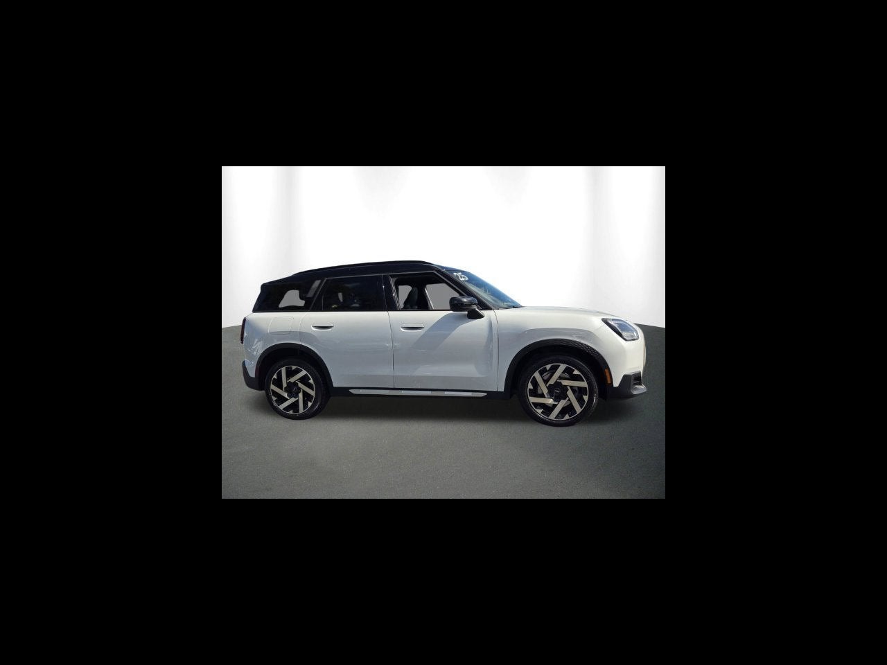 2025 MINI COUNTRYMAN Iconic