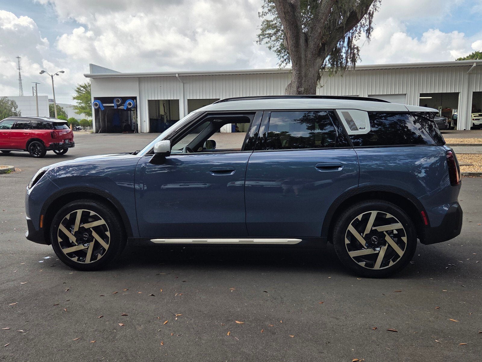 2027 MINI COUNTRYMAN ICONIC