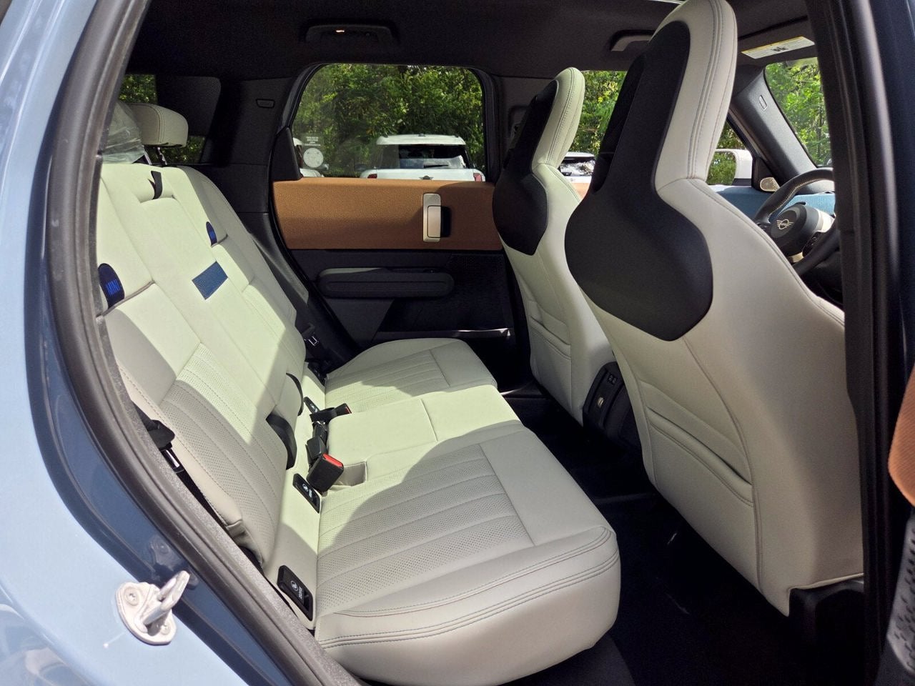 2027 MINI COUNTRYMAN ICONIC