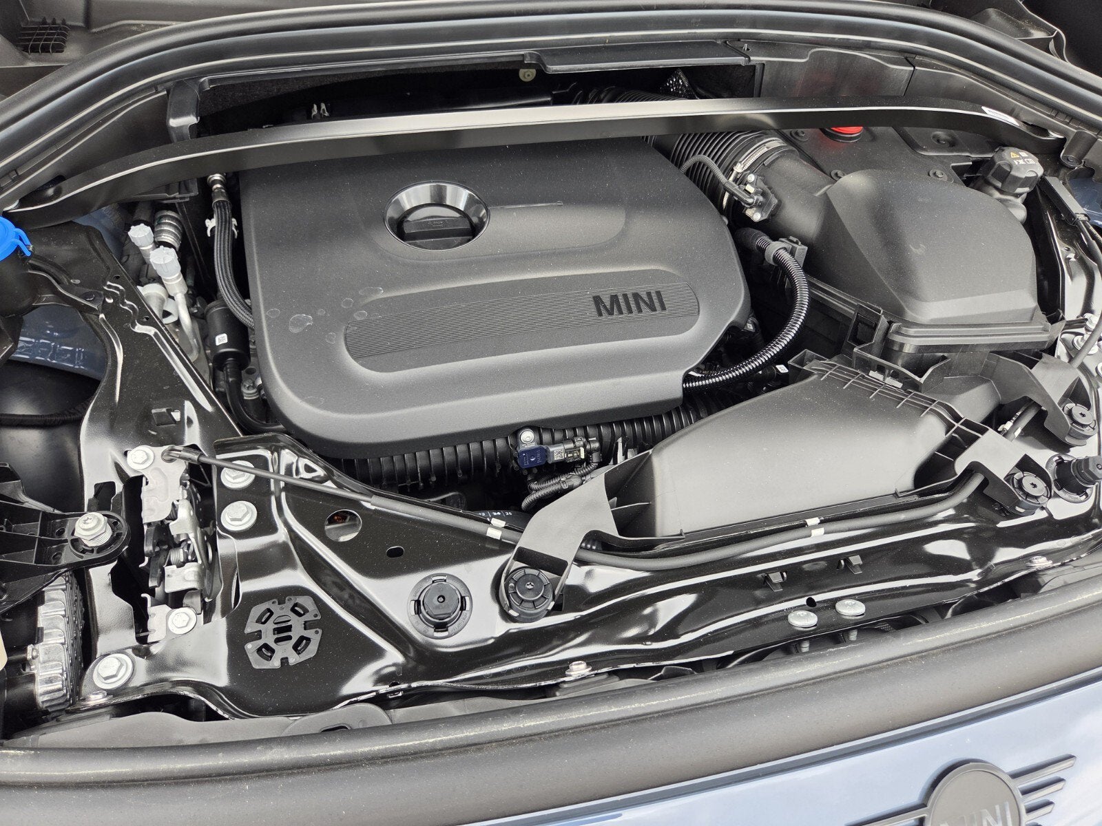 2027 MINI COUNTRYMAN ICONIC