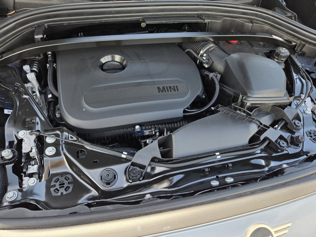 2027 MINI COUNTRYMAN ICONIC