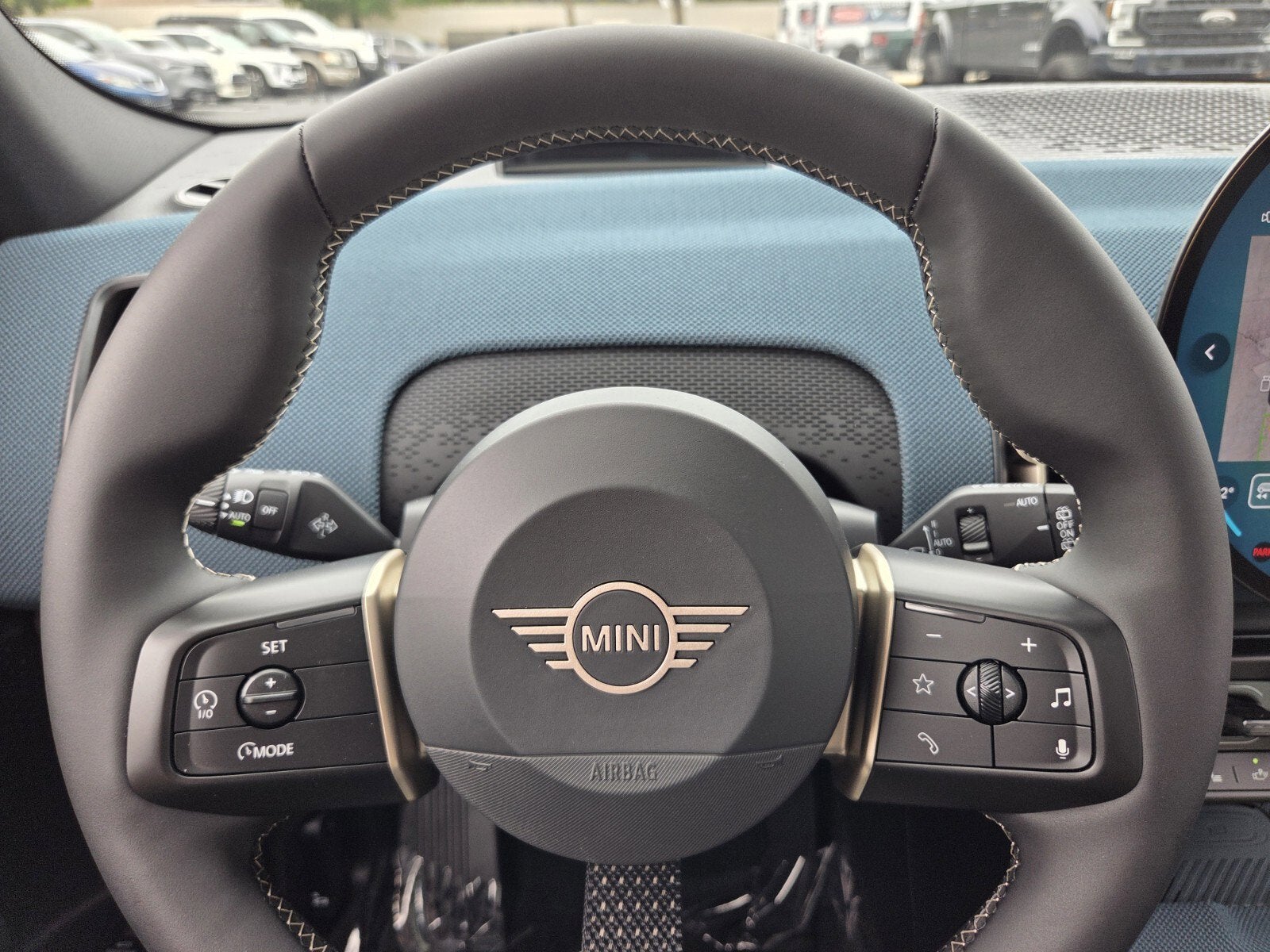 2027 MINI COUNTRYMAN ICONIC