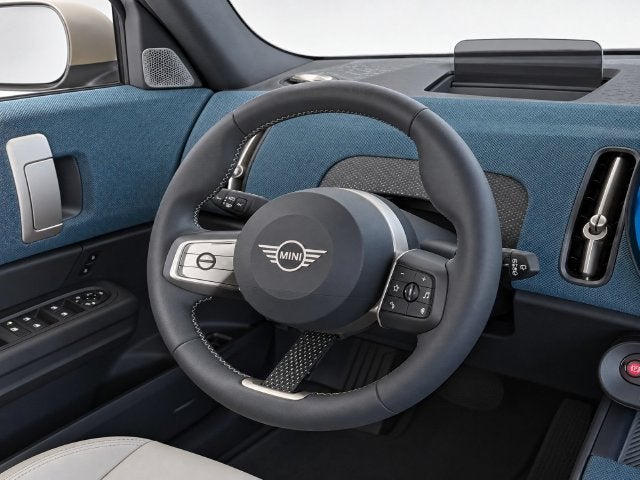 2025 MINI COUNTRYMAN Signature Plus