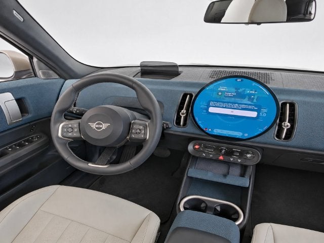 2025 MINI COUNTRYMAN Signature Plus