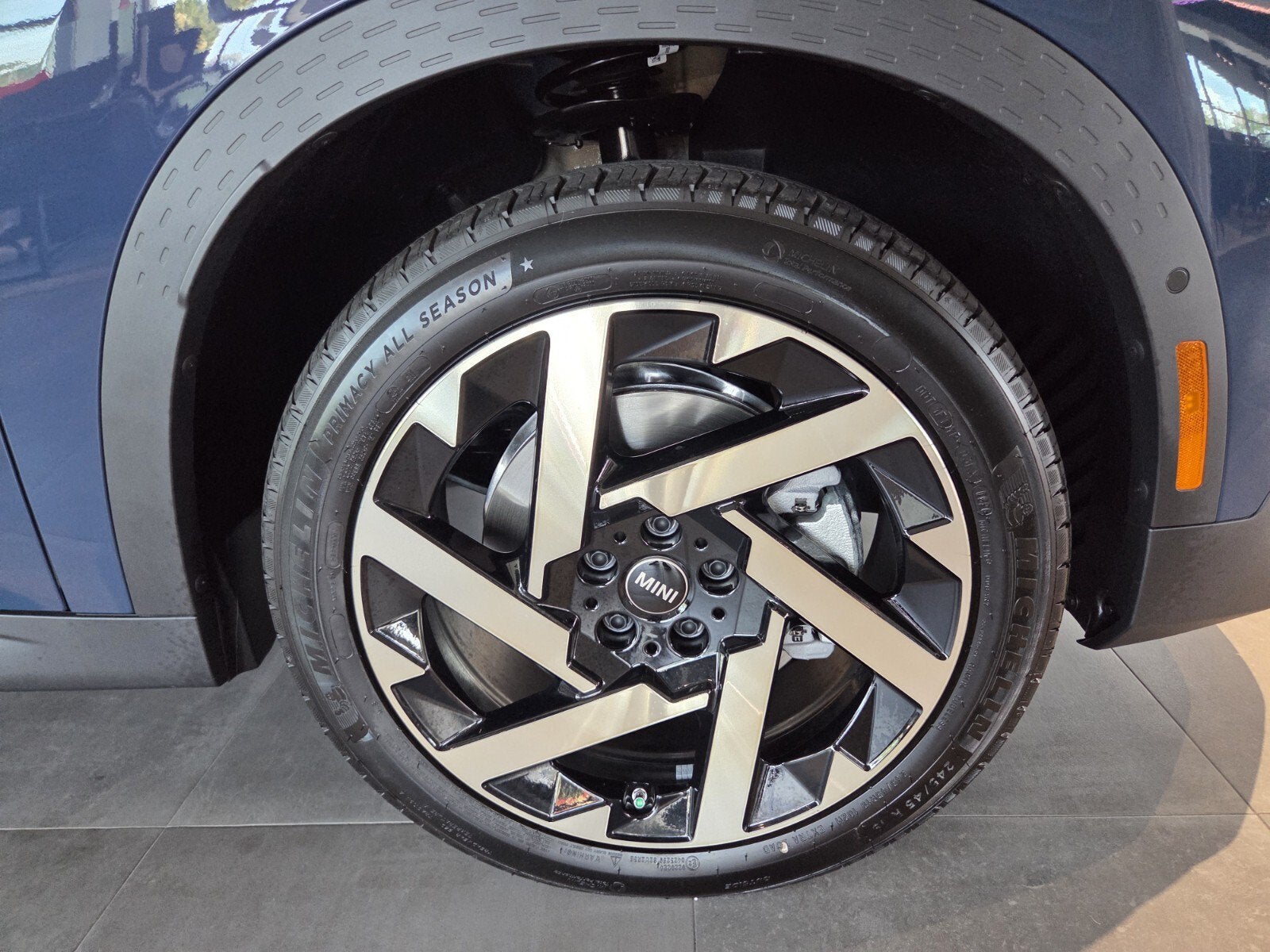 2027 MINI COUNTRYMAN ICONIC