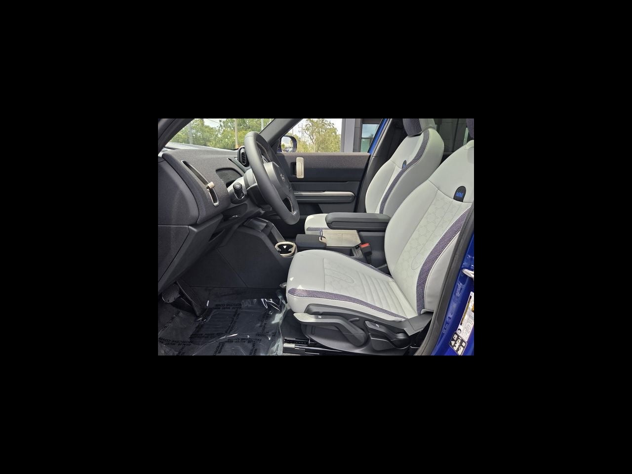 2027 MINI COUNTRYMAN Oxford Plus