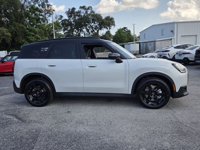 2027 MINI COUNTRYMAN Oxford