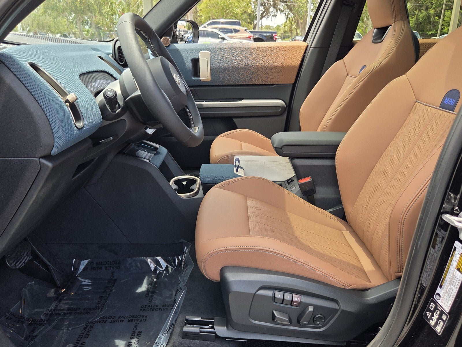 2027 MINI COUNTRYMAN ICONIC