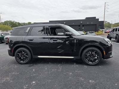 2027 MINI COUNTRYMAN ICONIC