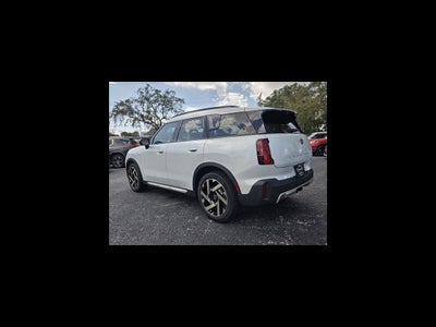 2027 MINI COUNTRYMAN SIGNATURE PLUS