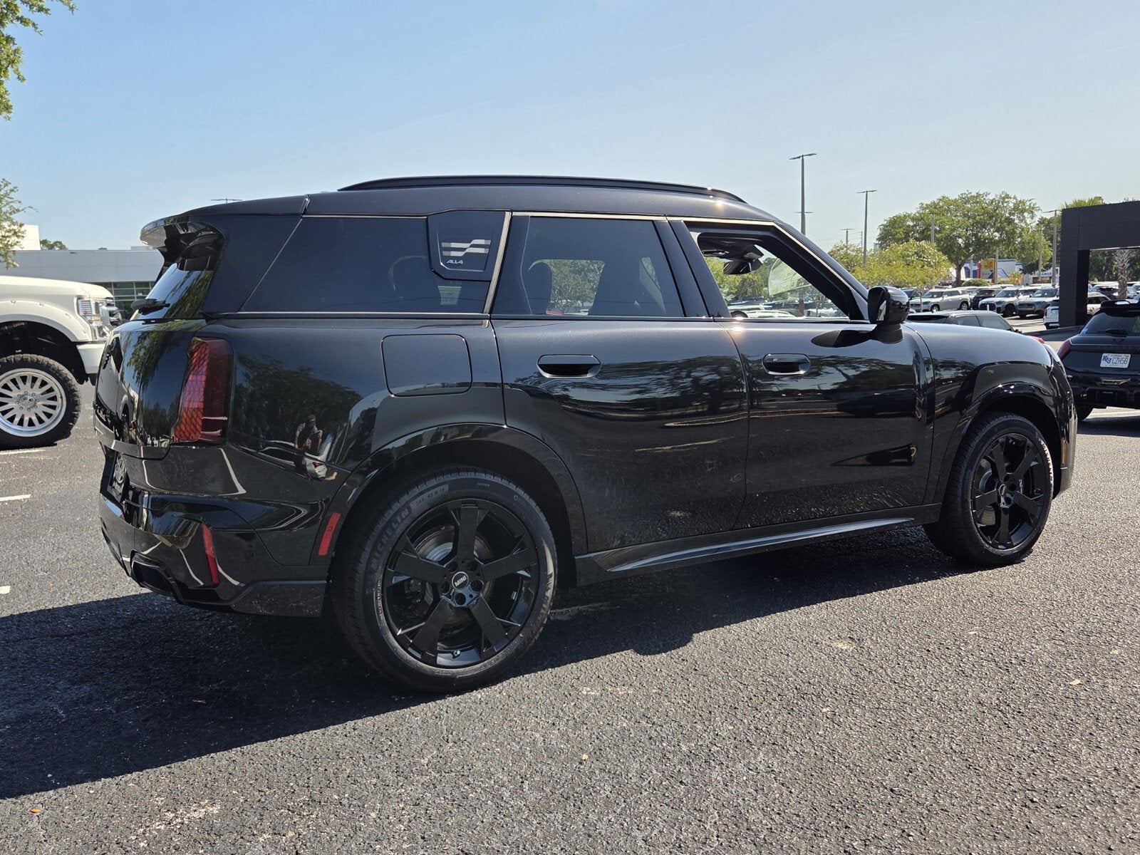 2026 MINI COUNTRYMAN ICONIC