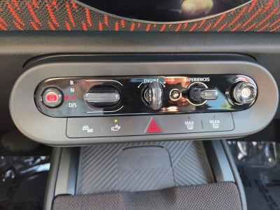 2027 MINI COUNTRYMAN ICONIC