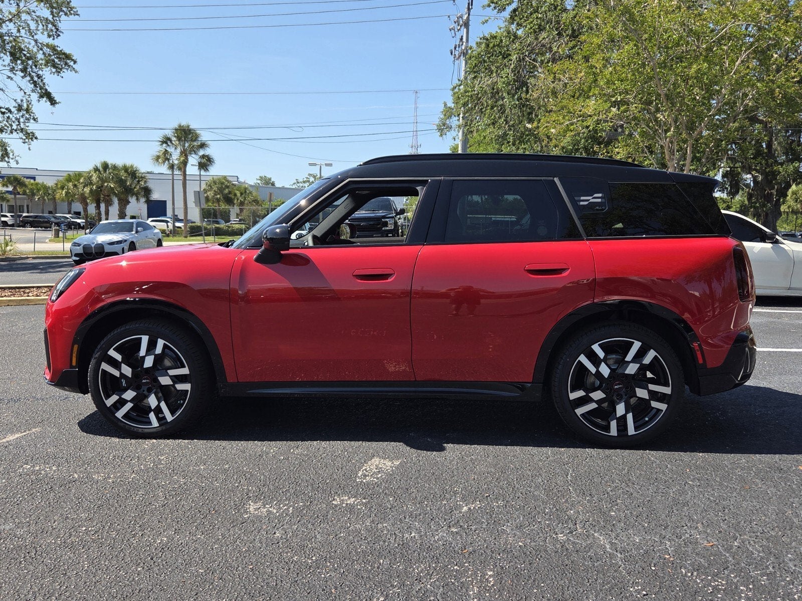 2027 MINI COUNTRYMAN ICONIC