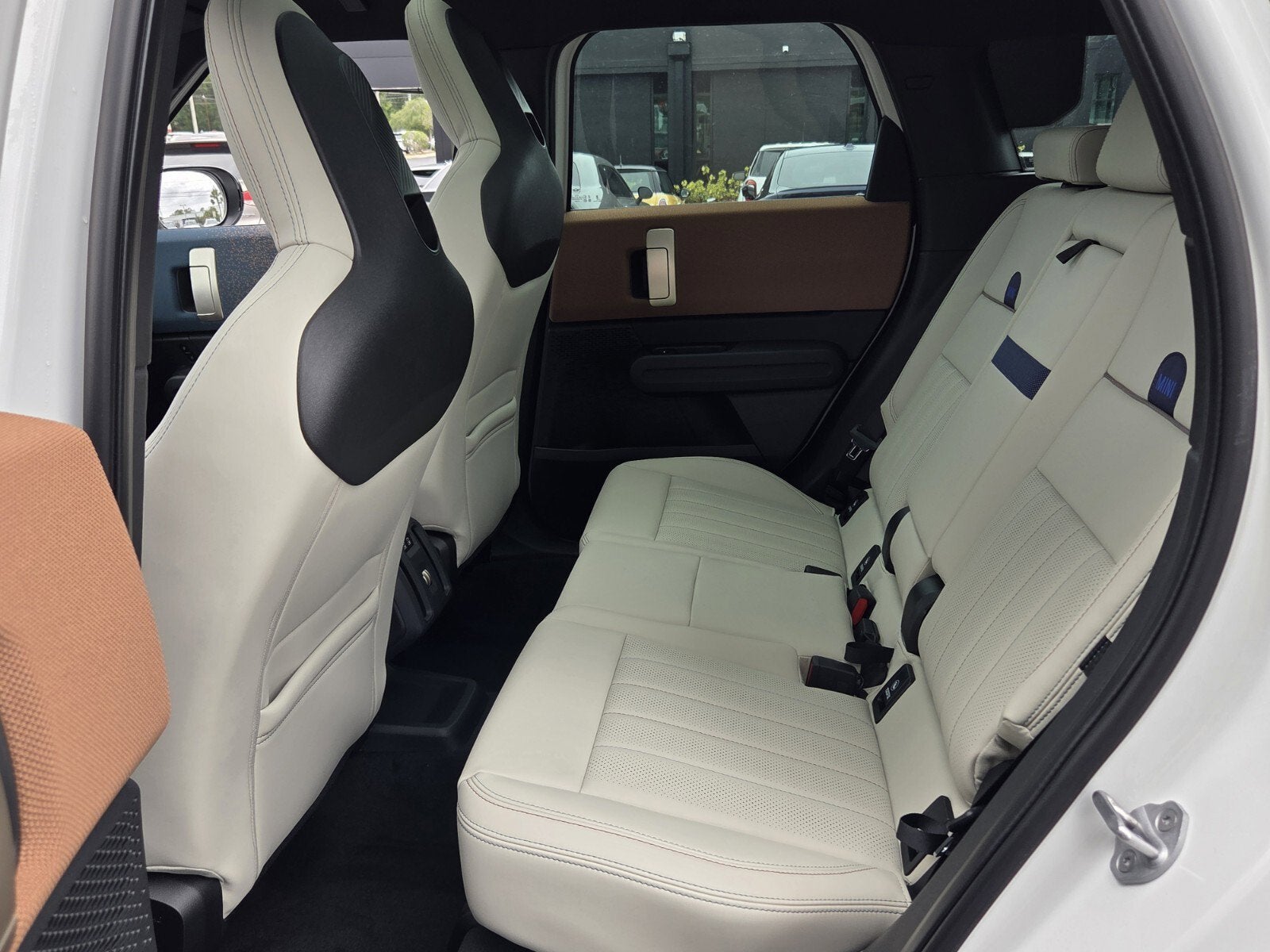 2027 MINI COUNTRYMAN SIGNATURE PLUS