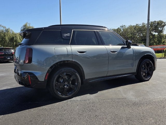 2027 MINI COUNTRYMAN ICONIC