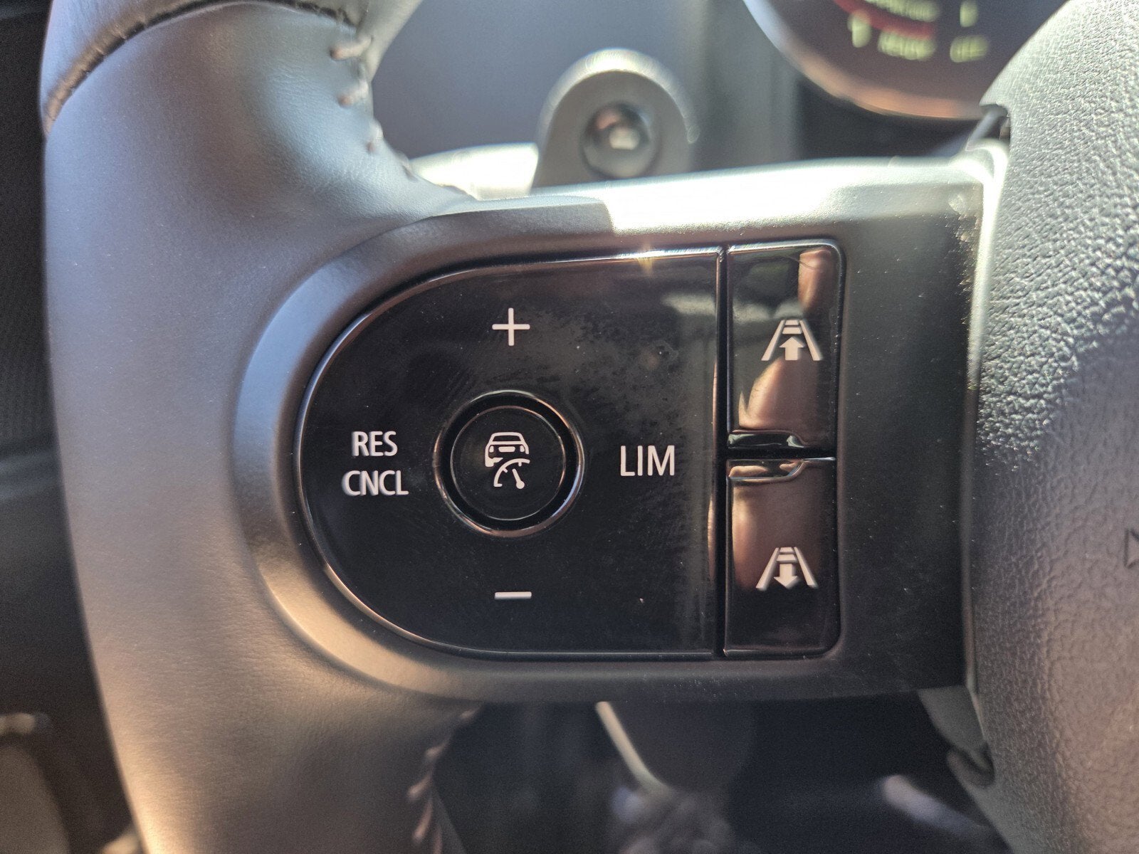 2023 MINI COUNTRYMAN Base