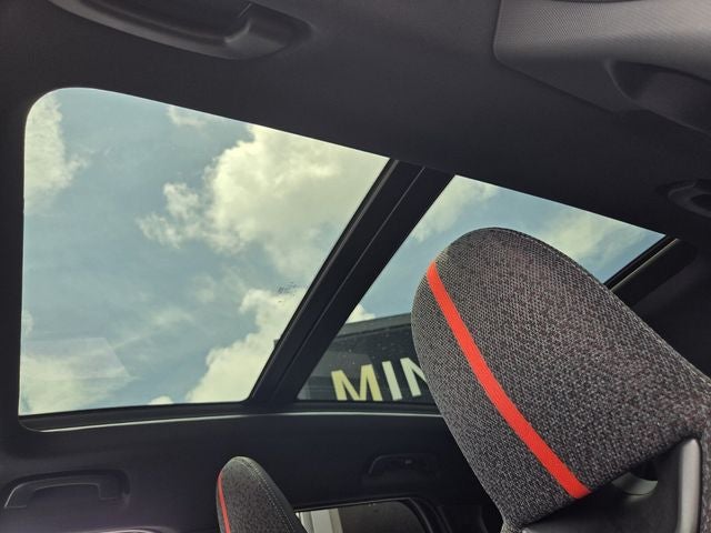 2027 MINI COUNTRYMAN ICONIC