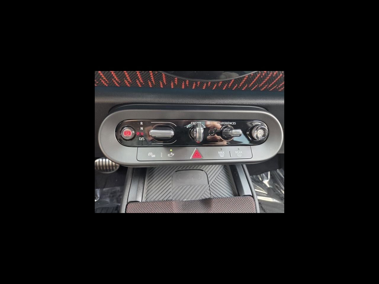 2027 MINI COUNTRYMAN ICONIC