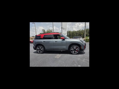 2027 MINI COUNTRYMAN ICONIC