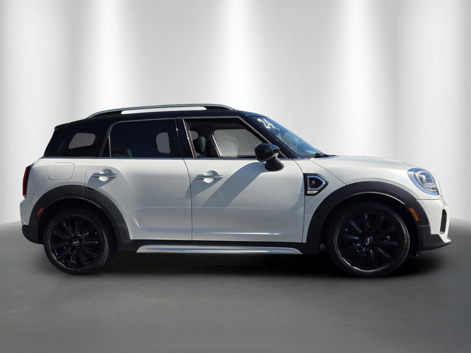 2024 MINI COUNTRYMAN SIGNATURE