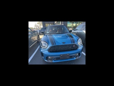 2023 MINI COUNTRYMAN Iconic