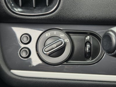 2018 MINI COUNTRYMAN Base