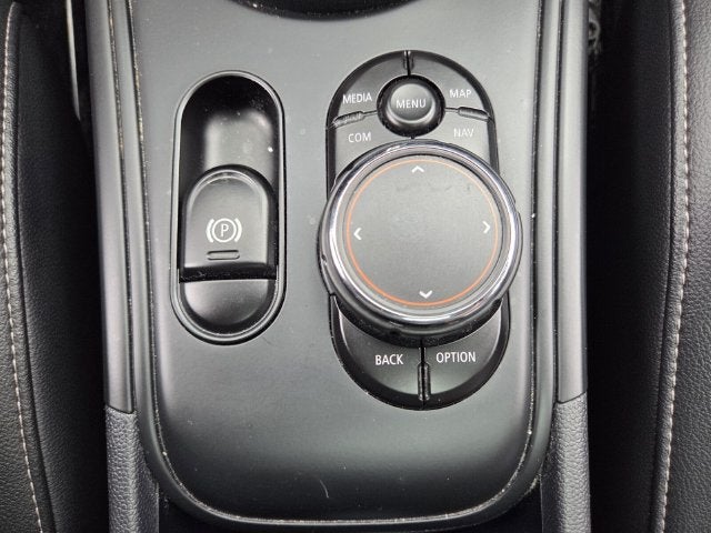 2018 MINI COUNTRYMAN Base