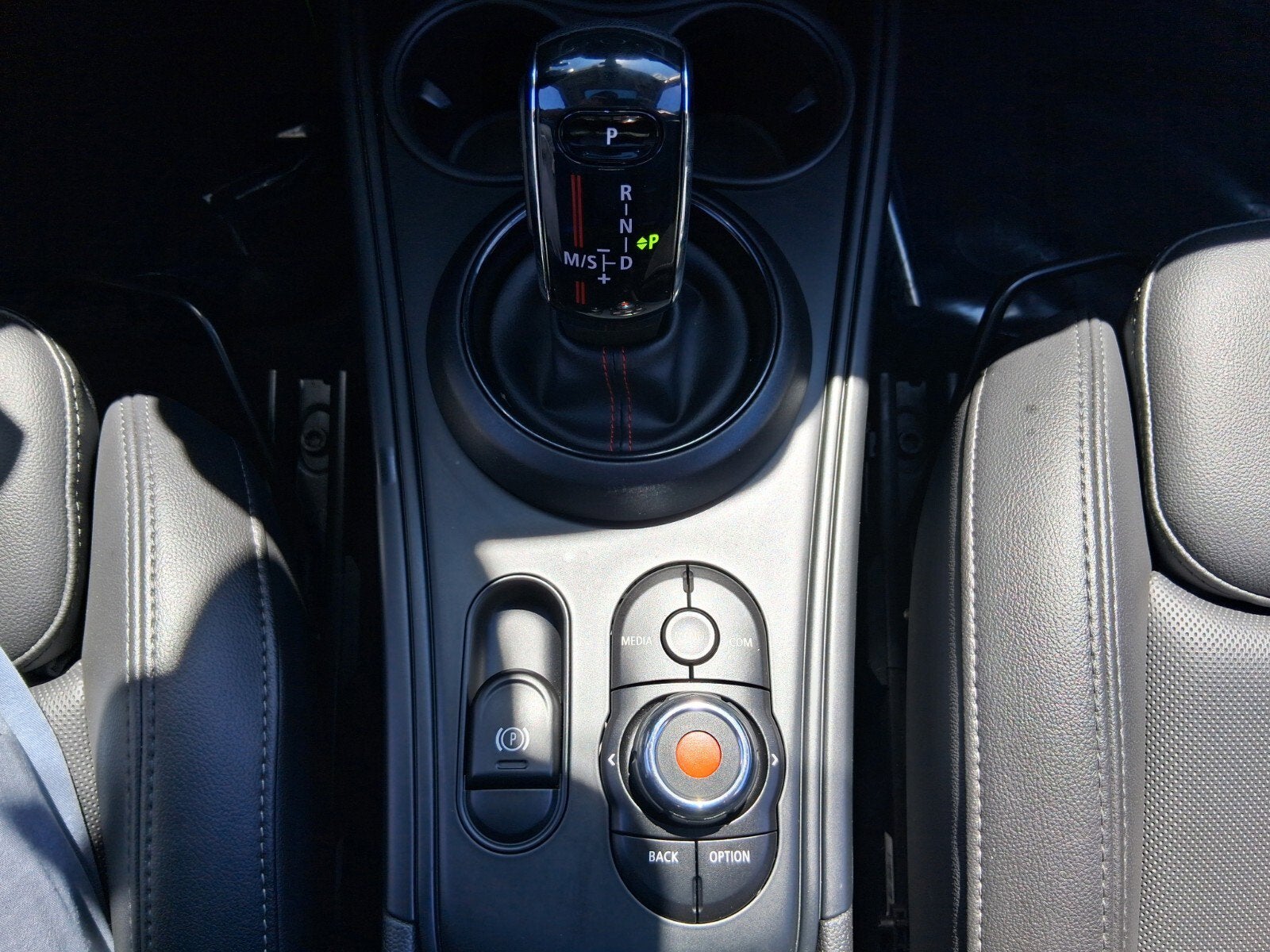 2020 MINI COUNTRYMAN CLASSIC